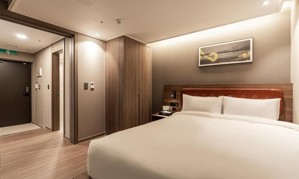 D Ov Haeundae Hotel Пусан Номер фото