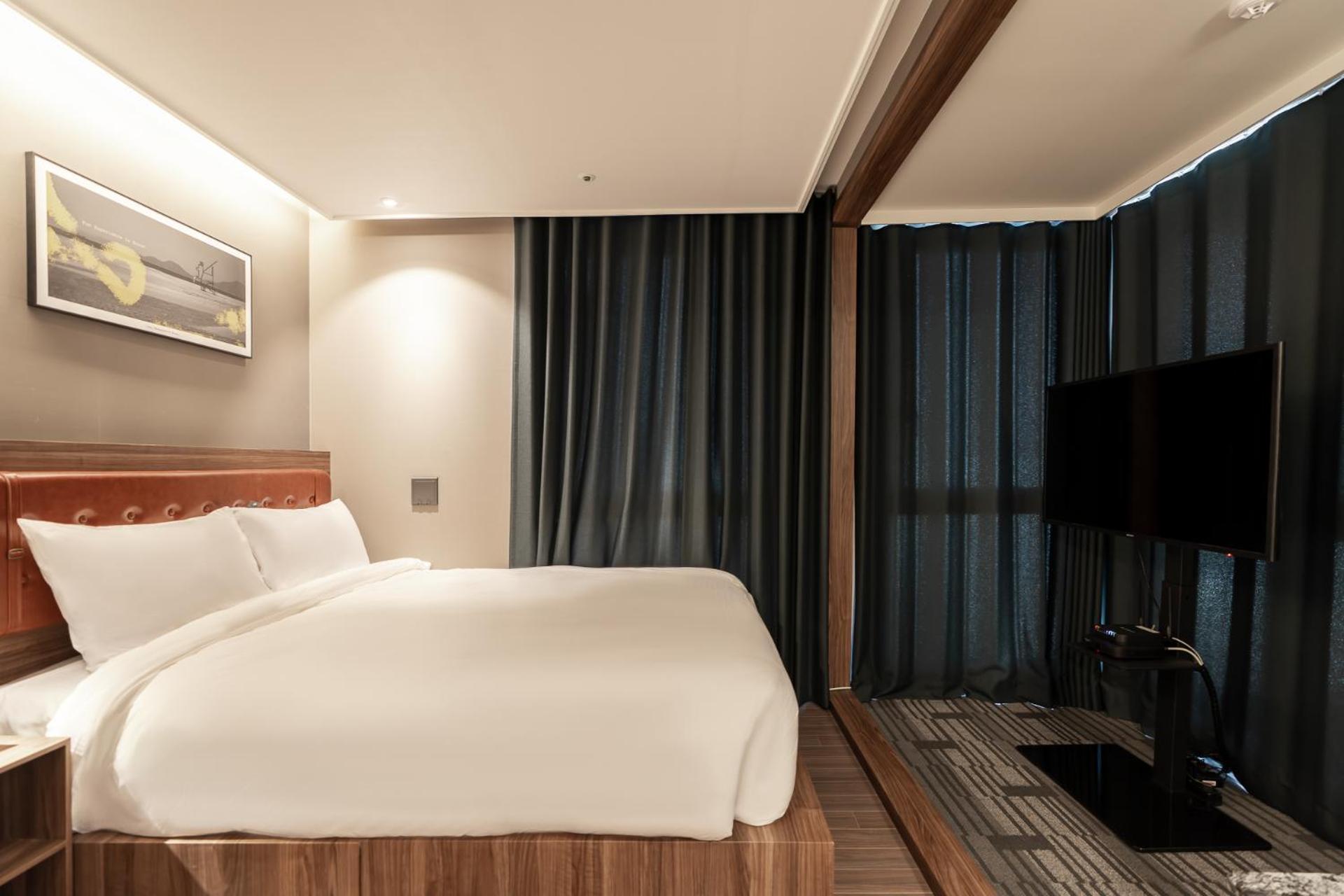 D Ov Haeundae Hotel Пусан Экстерьер фото